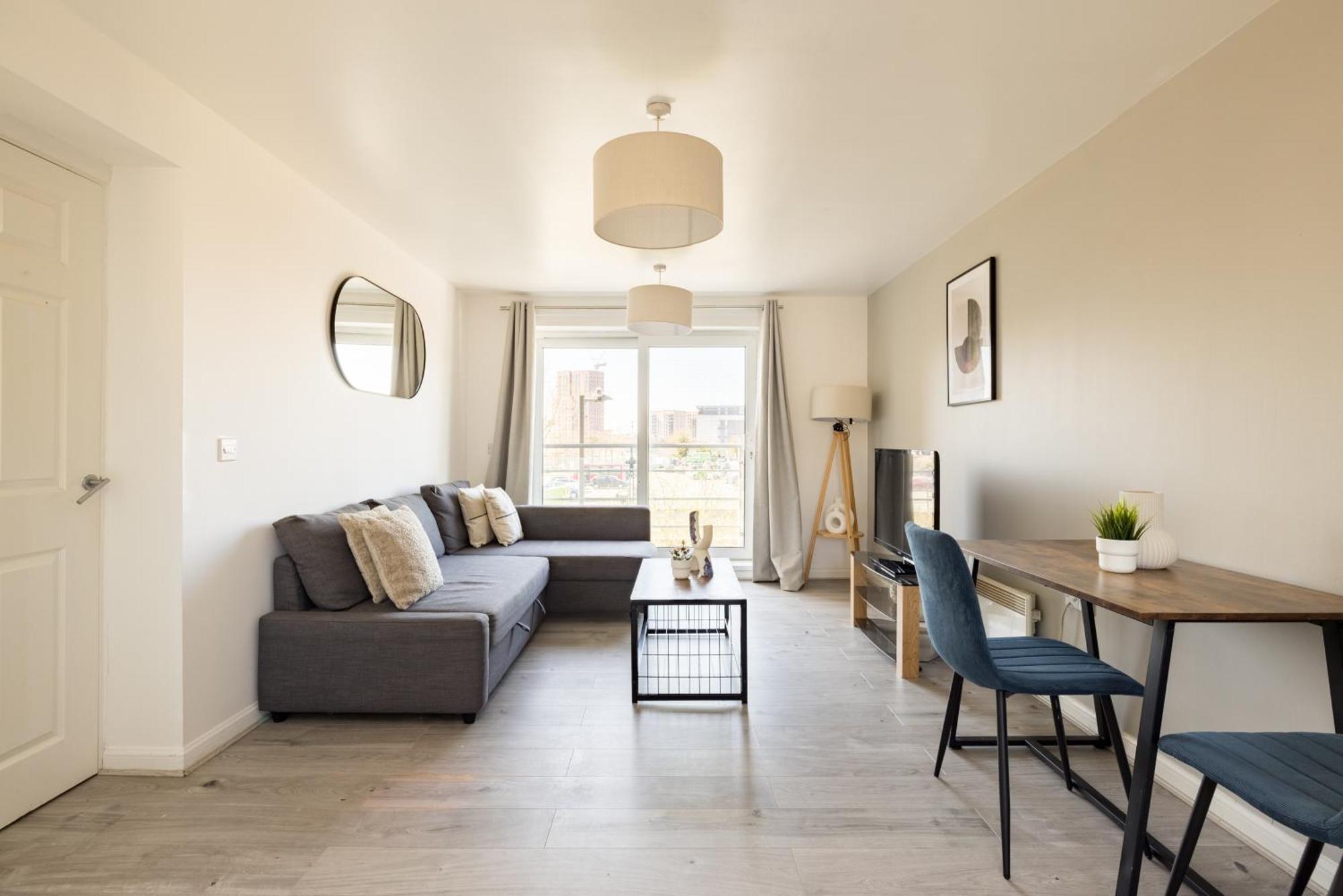 Apartment 2 Bed Balcony Flat Near Wembley Park
