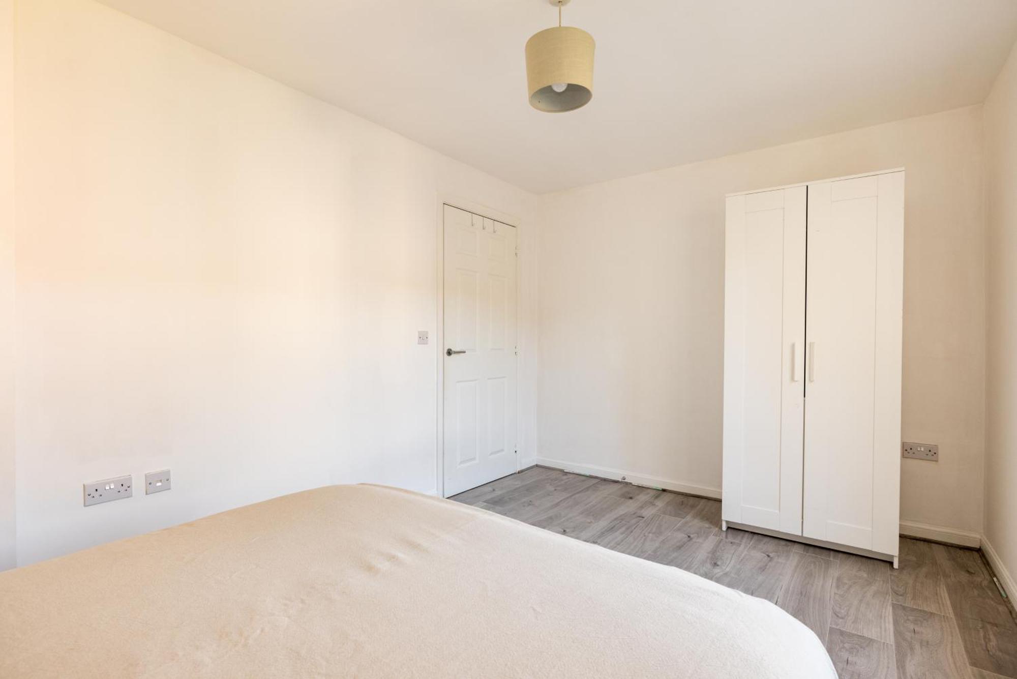 Apartment 2 Bed Balcony Flat Near Wembley Park